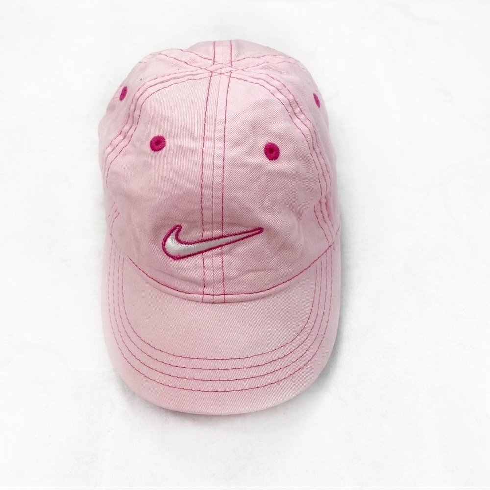 [Nike]